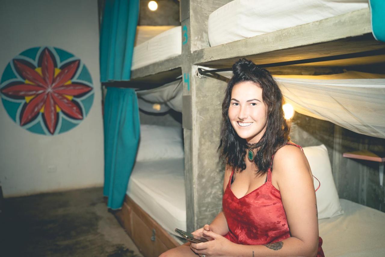 Freesoul Hostel Паломино Екстериор снимка